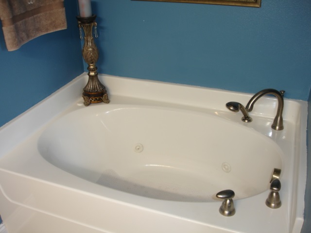 525 Sheffield Avenue Foley, AL 36535 - Photo 28 of 49 JETTED TUB