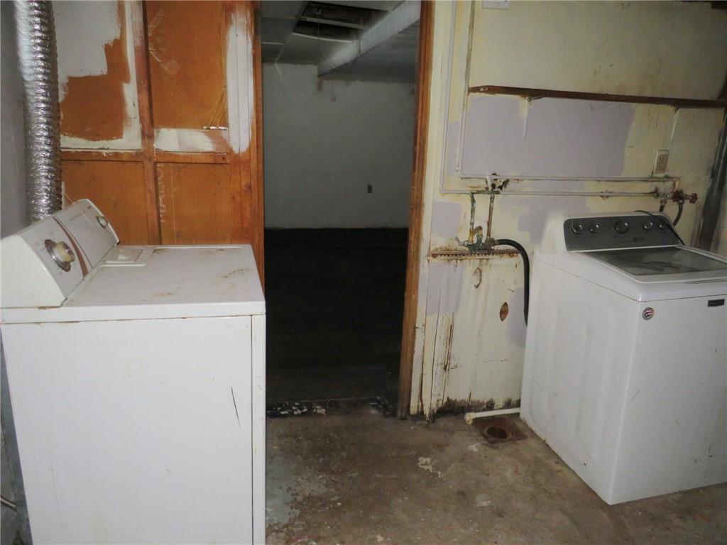 214 Erwin Place McKees Rocks, PA 15136 - Photo 25 of 25 a utility room with dryer and washer