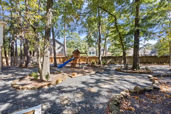 $835,000 | 32 Mellow Leaf Court, The Woodlands, TX 77381