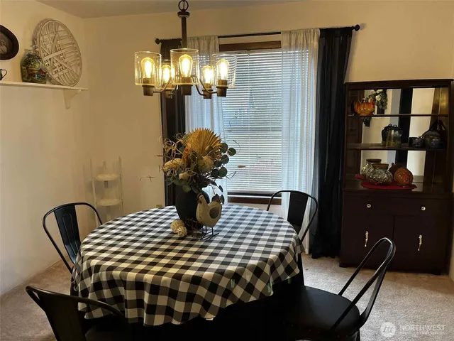 $465,000 | 1655 Wheaton Street, Raymond, WA 98577