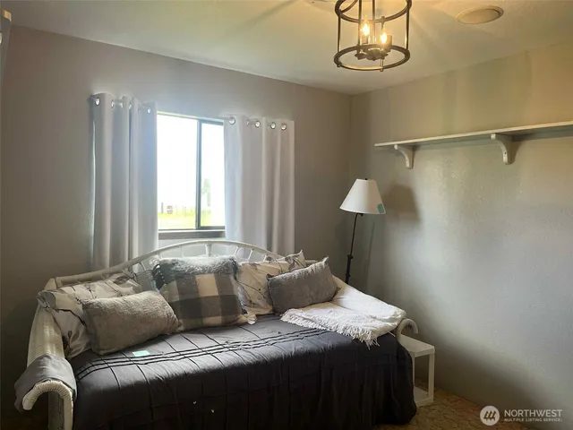 $465,000 | 1655 Wheaton Street, Raymond, WA 98577