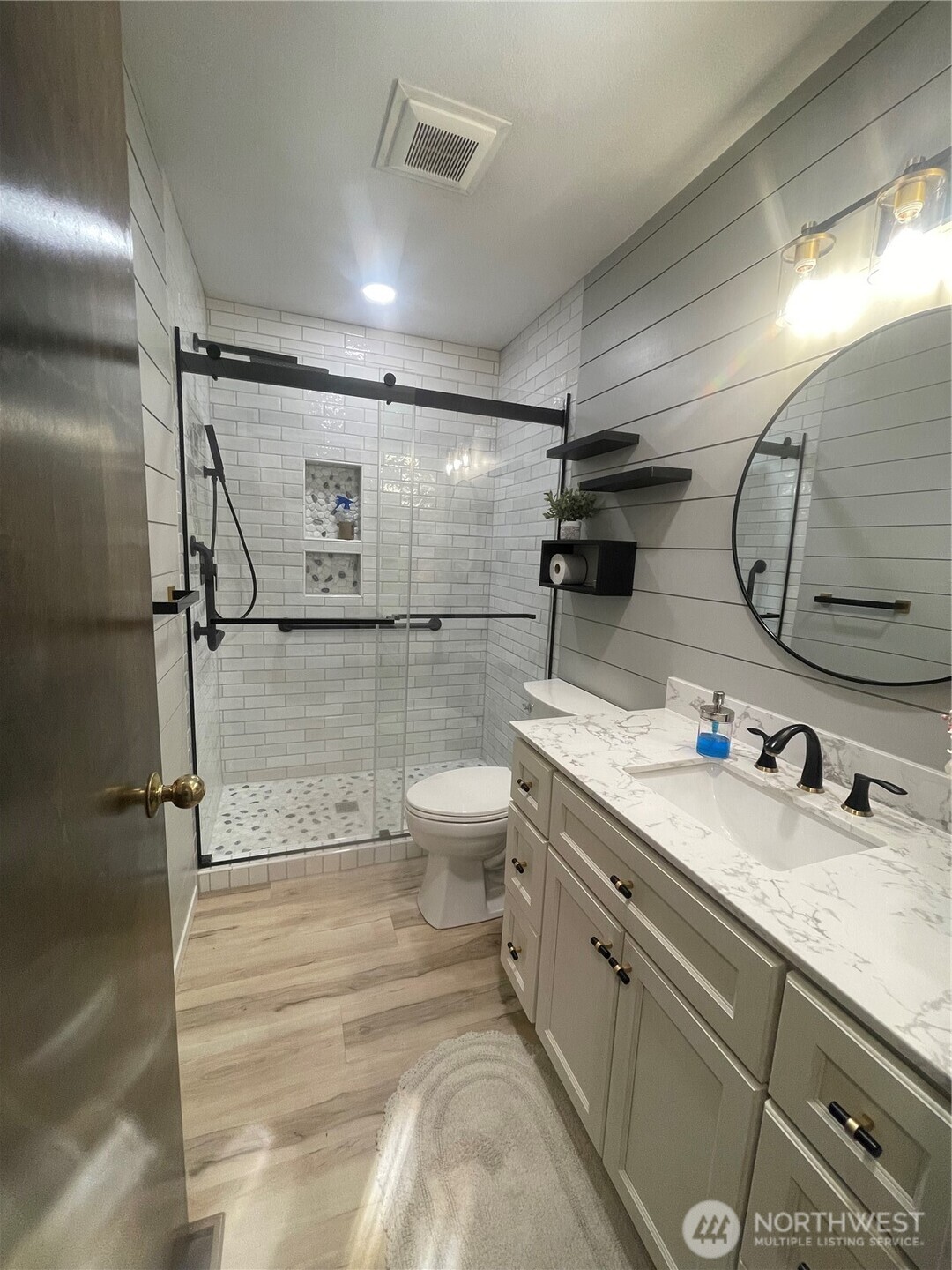 1655 Wheaton Street Raymond, WA 98577 - Photo 21 of 27