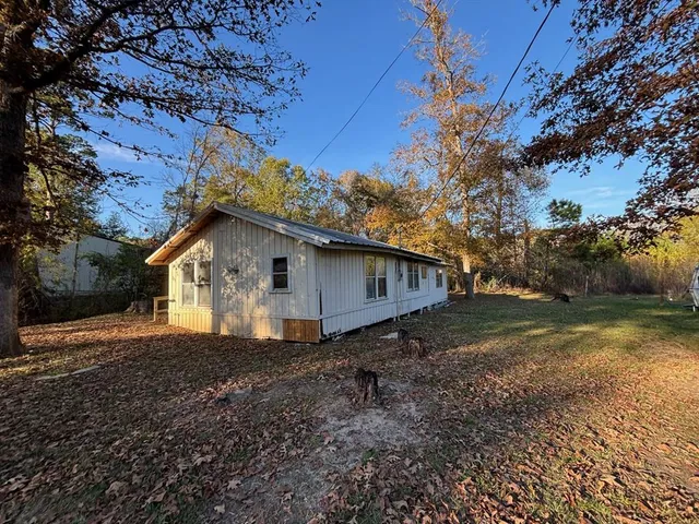 $800 | 225 County Road 4090, Woodville, TX 75979