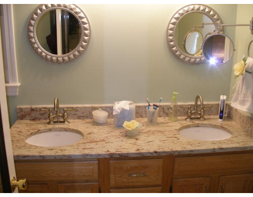 49 Sudbury Road Ashland, MA 01721 - Photo 14 of 20 Gallery Image 14
