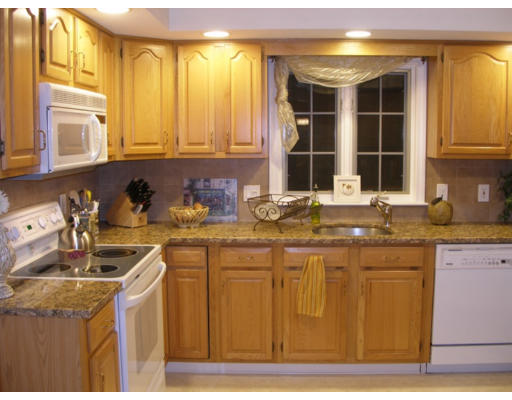 49 Sudbury Road Ashland, MA 01721 - Photo 5 of 20 Gallery Image 5