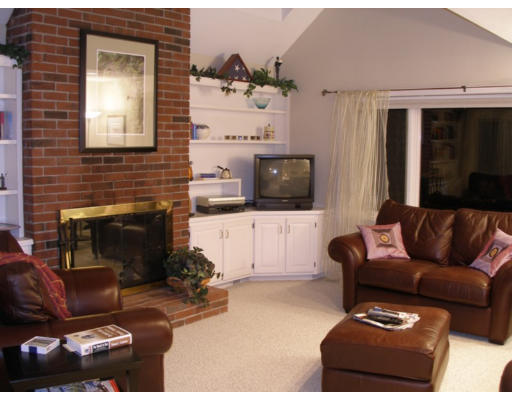 49 Sudbury Road Ashland, MA 01721 - Photo 9 of 20 Gallery Image 9