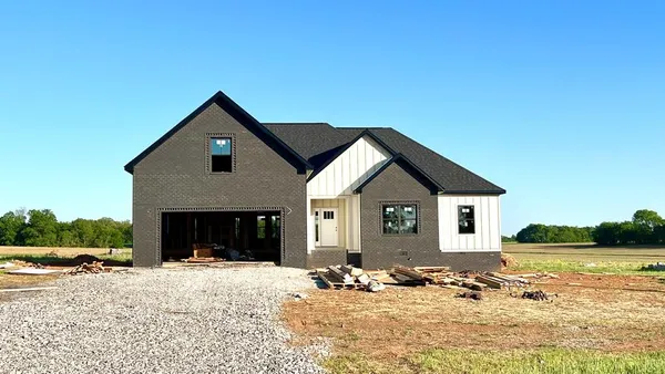$397,900 | 3998 Davis Mill Road, Trenton, KY 42286
