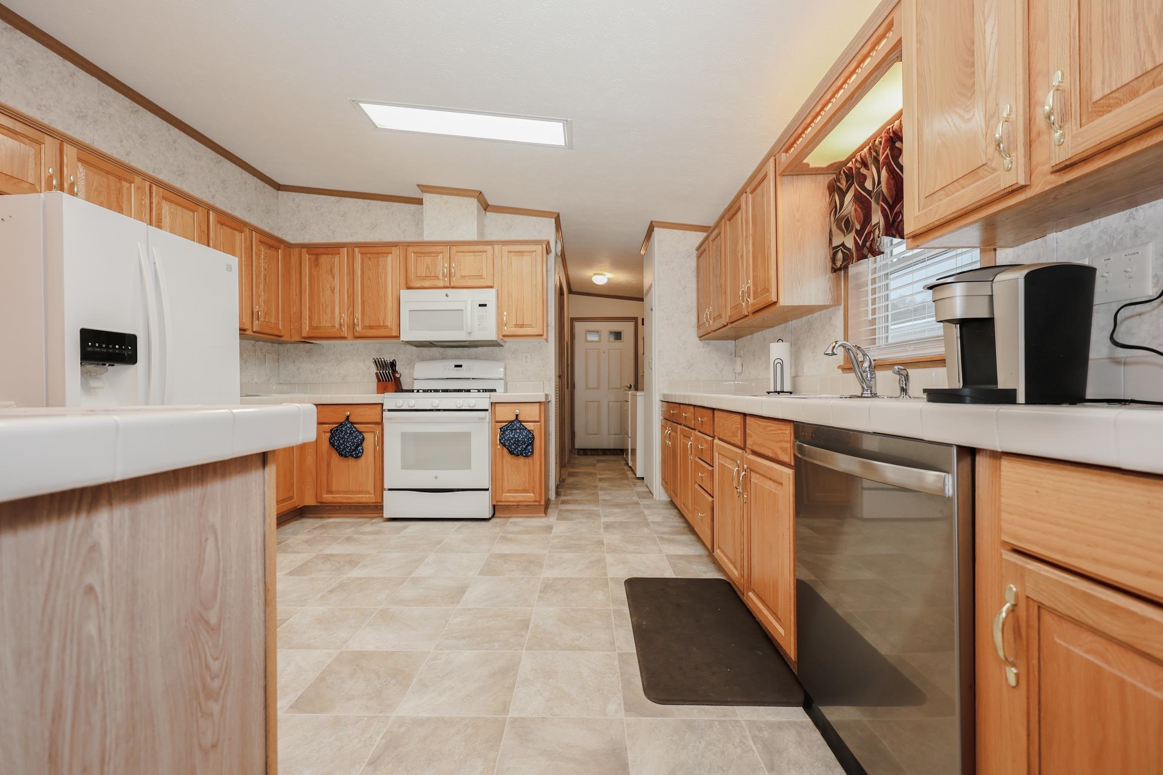 8 Deanna Road Belmont, NH 03220 - Photo 4 of 39 Gallery Image 4