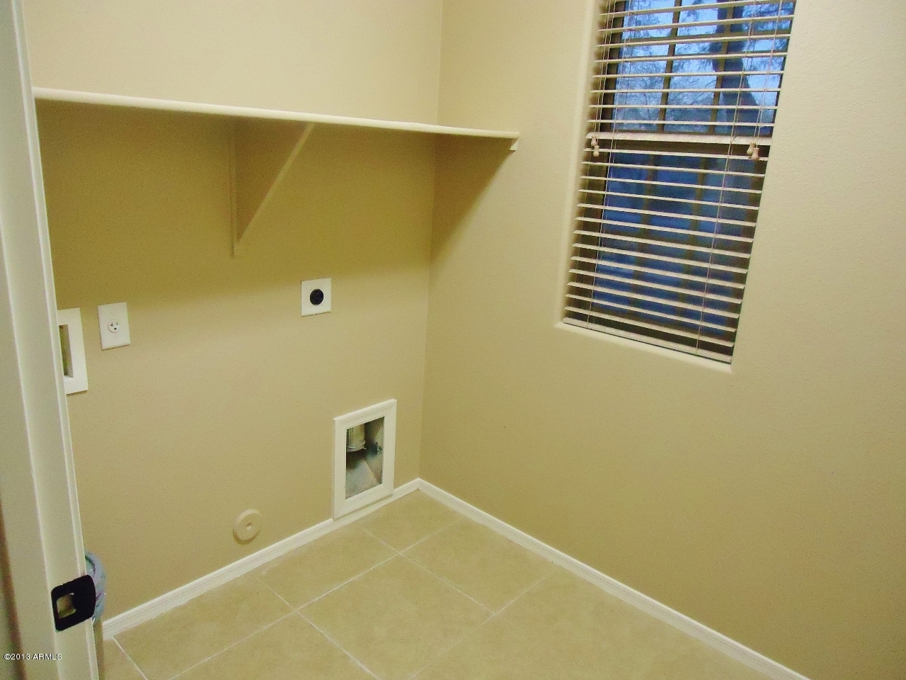 4087 East Rustler Way Gilbert, AZ 85297 - Photo 25 of 28 laundry room