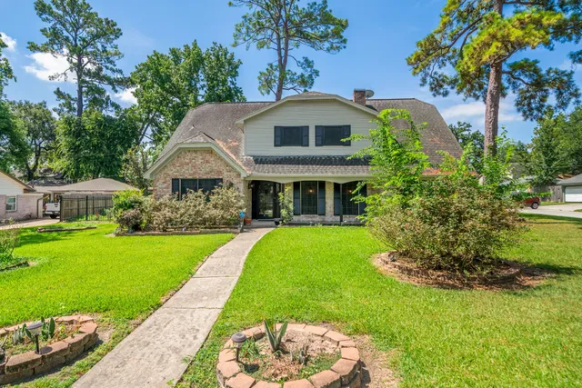 $325,000 | 1102 Glouchester Lane, Houston, TX 77073