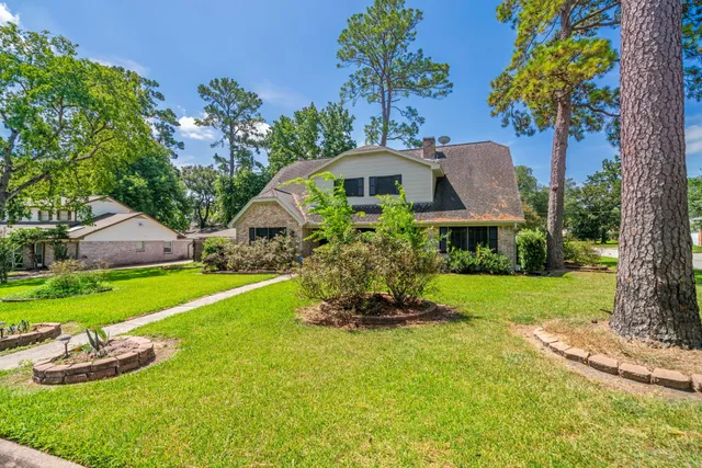 $325,000 | 1102 Glouchester Lane, Houston, TX 77073