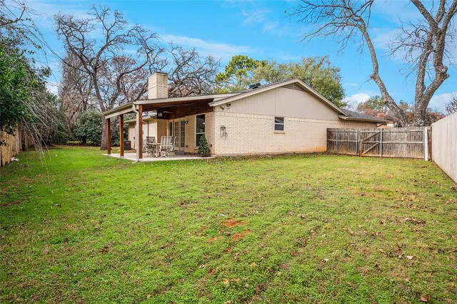 $319,000 | 1600 Celeste Court, Arlington, TX 76012