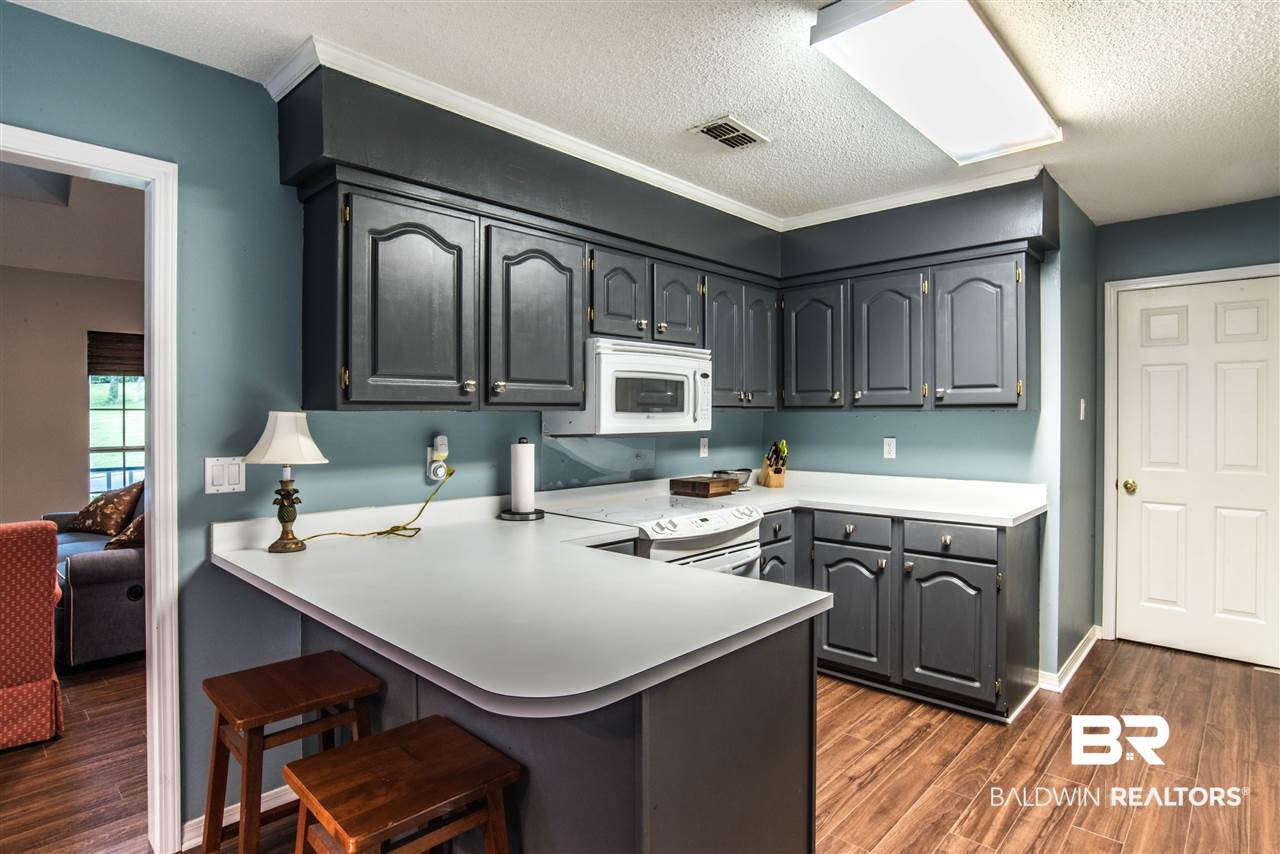 209 Ridgewood Drive Daphne, AL 36526 - Photo 15 of 25 kitchen