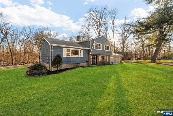 $699,000 | 11 Grover Street, Roxbury Township, NJ 07876