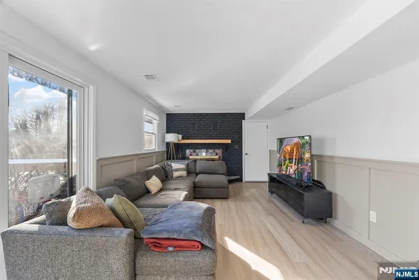 $699,000 | 11 Grover Street, Roxbury Township, NJ 07876