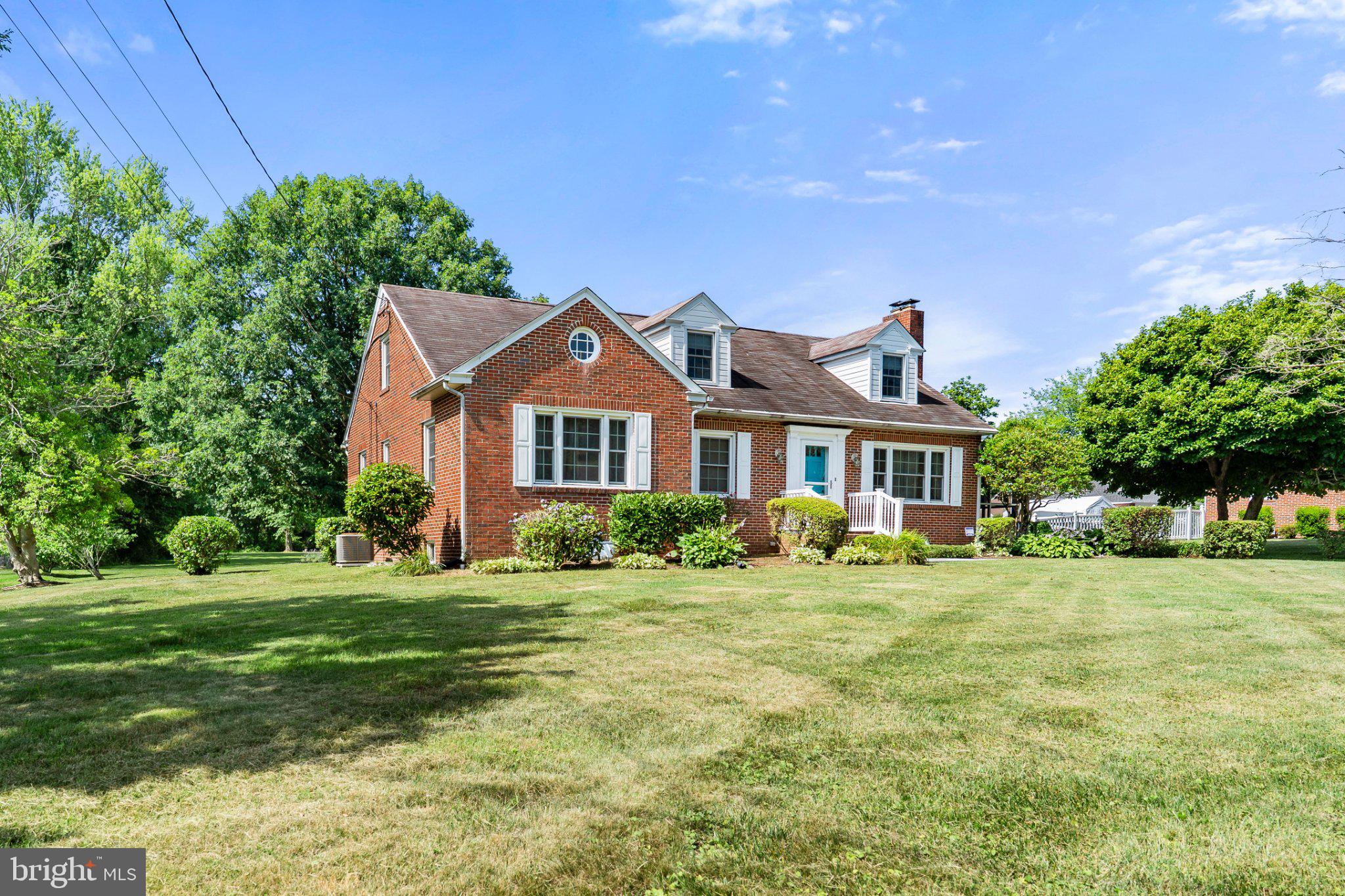 806 Long Bar Harbor Road Abingdon, MD 21009 - Photo 3 of 41 Charming brick home on lush grounds.