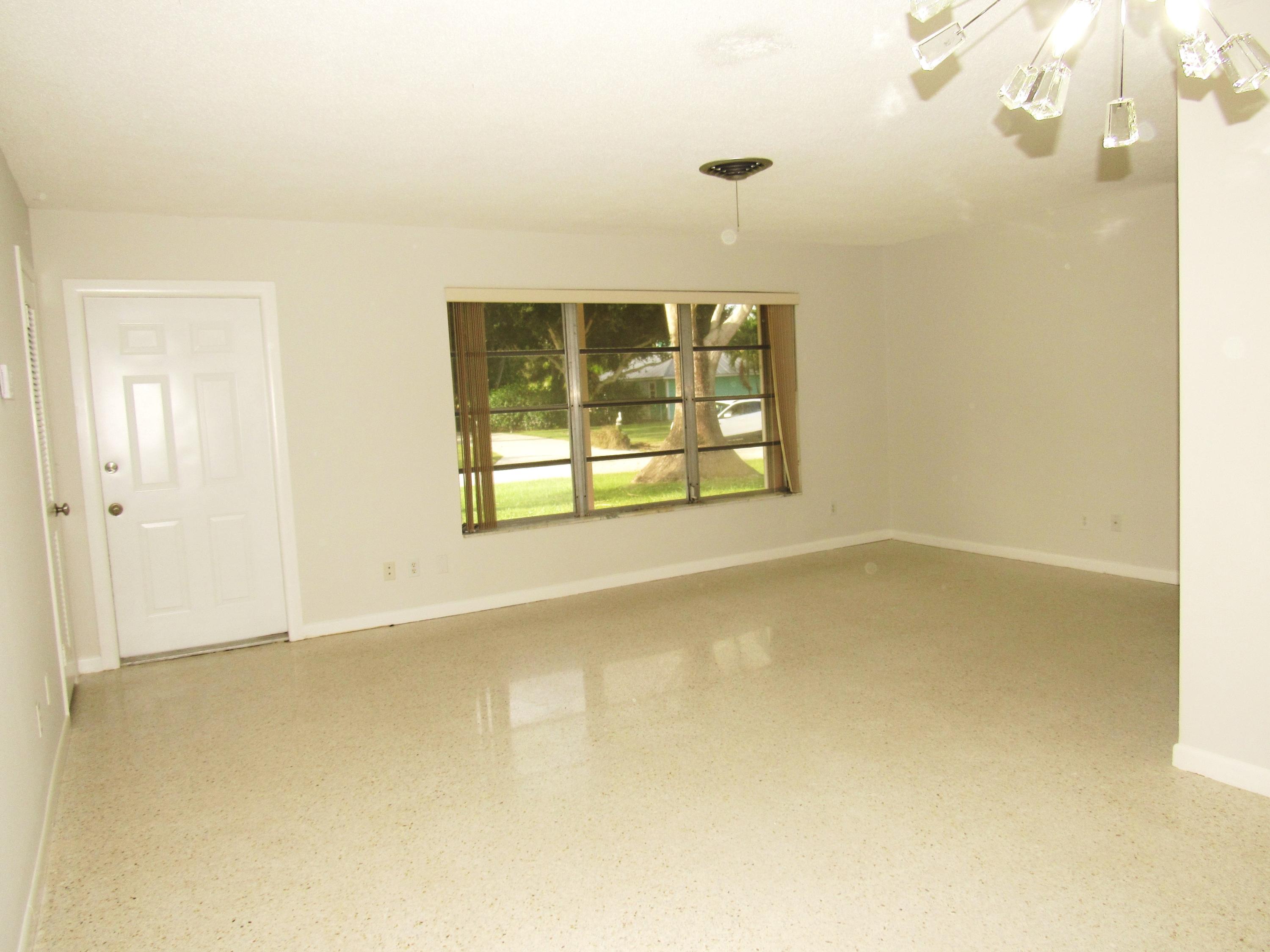 5374 Southeast Harbor Terrace Stuart, FL 34997 - Photo 7 of 20 Living Room Harbor