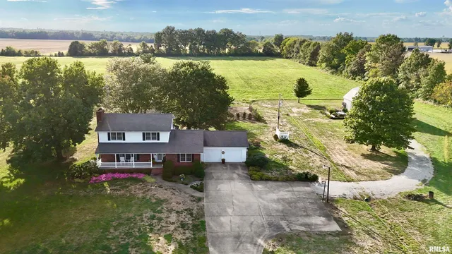 $399,900 | 9879 Steel City Road, Benton, IL 62812