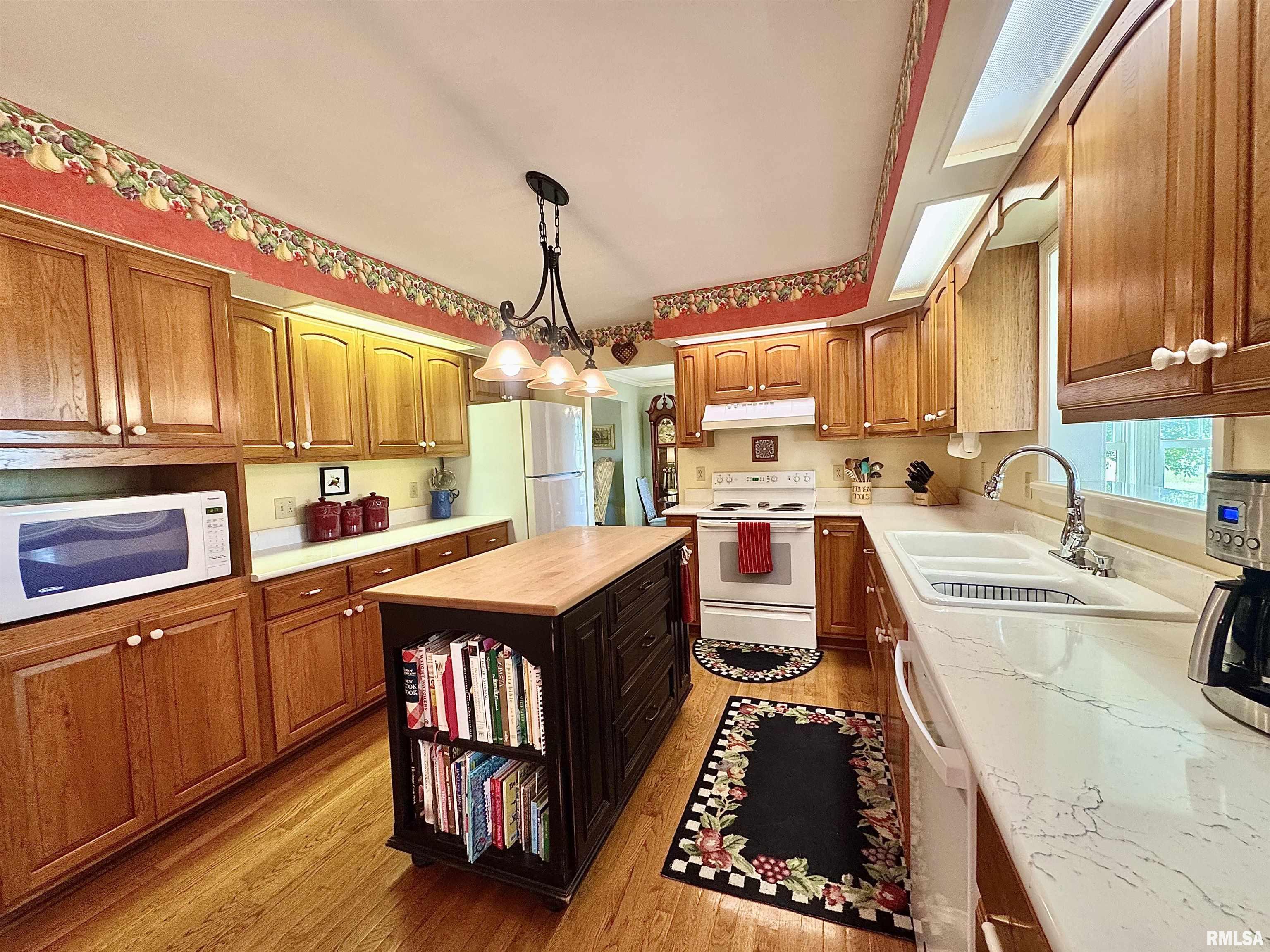 9879 Steel City Road Benton, IL 62812 - Photo 23 of 60