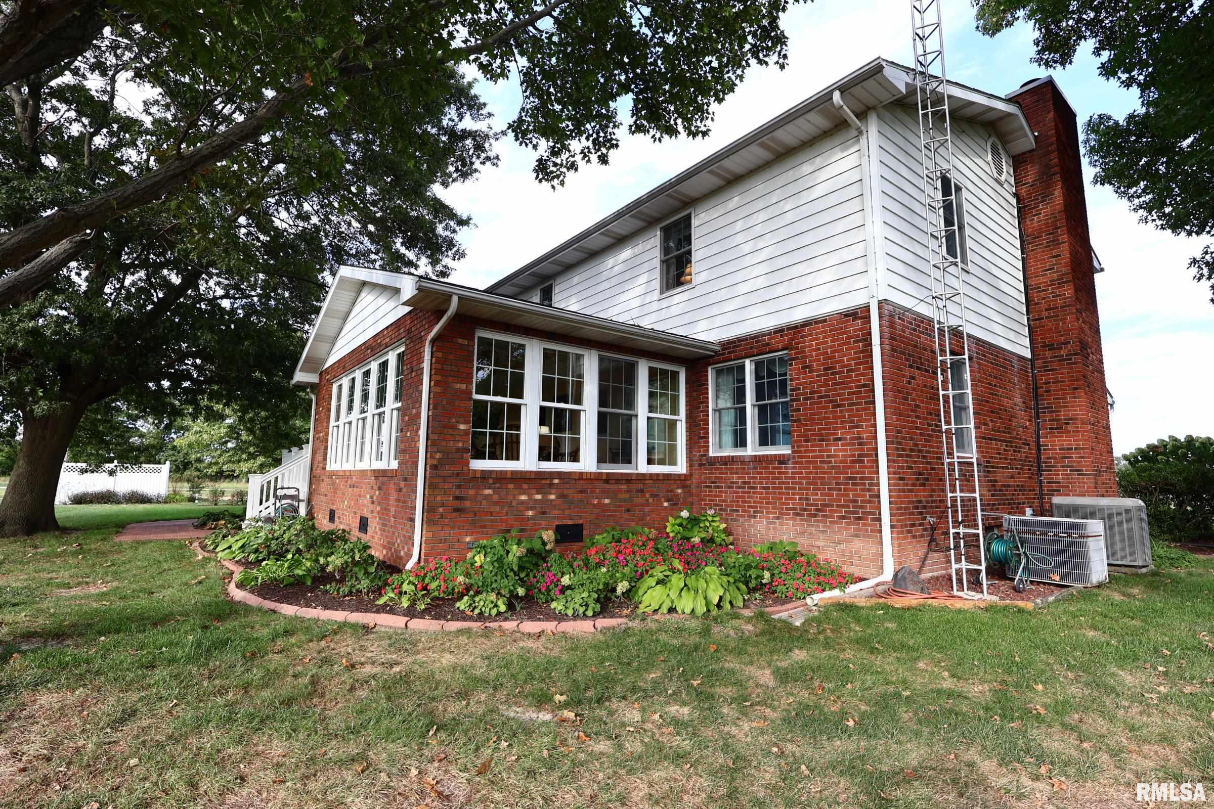 9879 Steel City Road Benton, IL 62812 - Photo 28 of 60