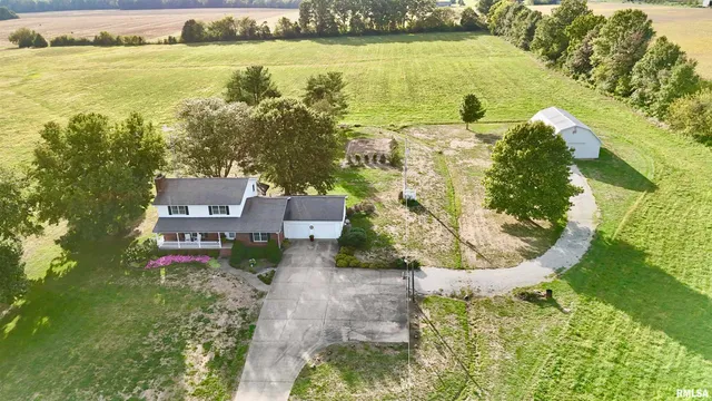 $399,900 | 9879 Steel City Road, Benton, IL 62812