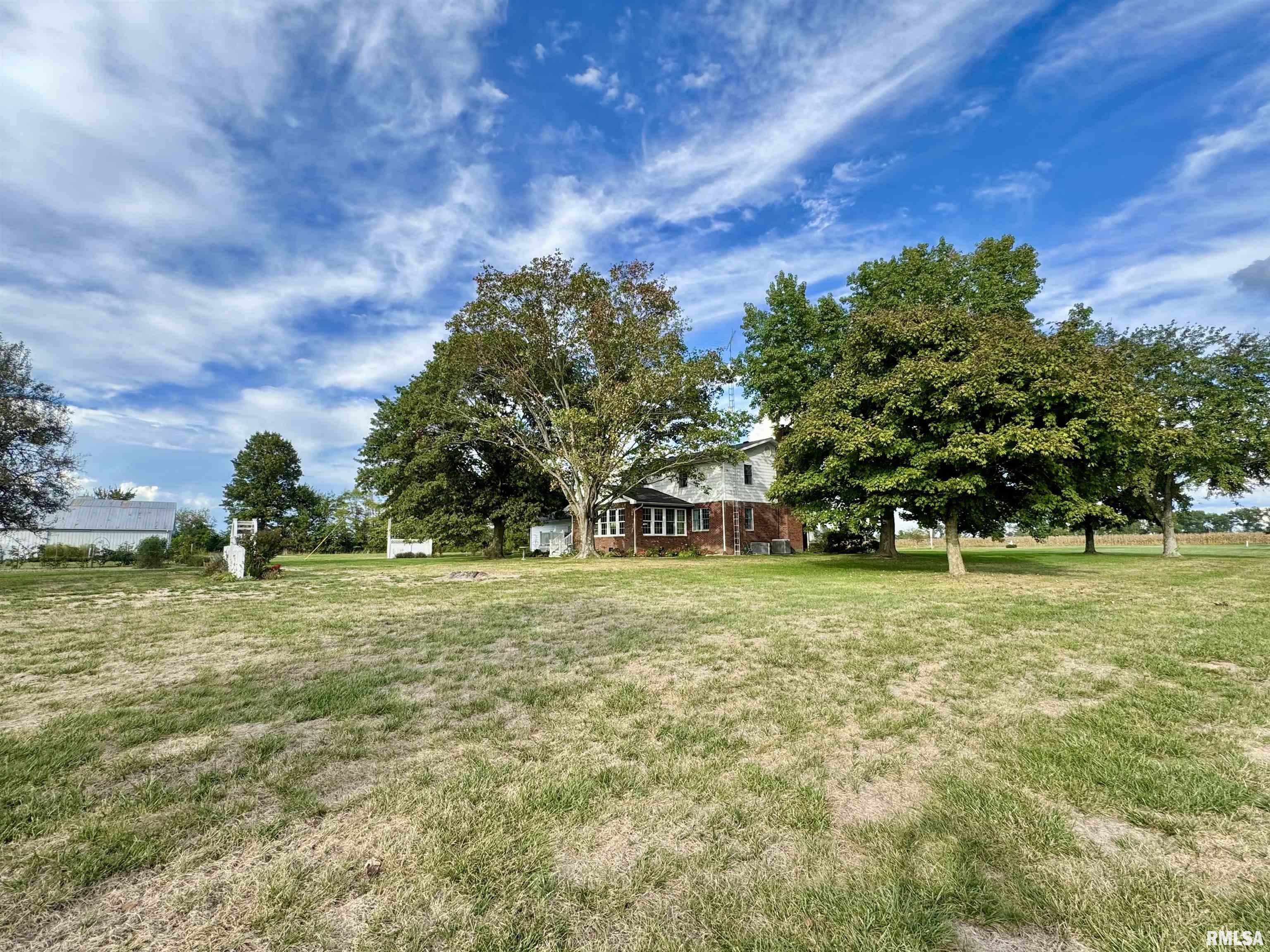 9879 Steel City Road Benton, IL 62812 - Photo 6 of 60