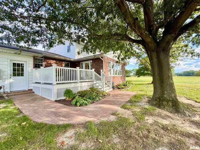 $399,900 | 9879 Steel City Road, Benton, IL 62812