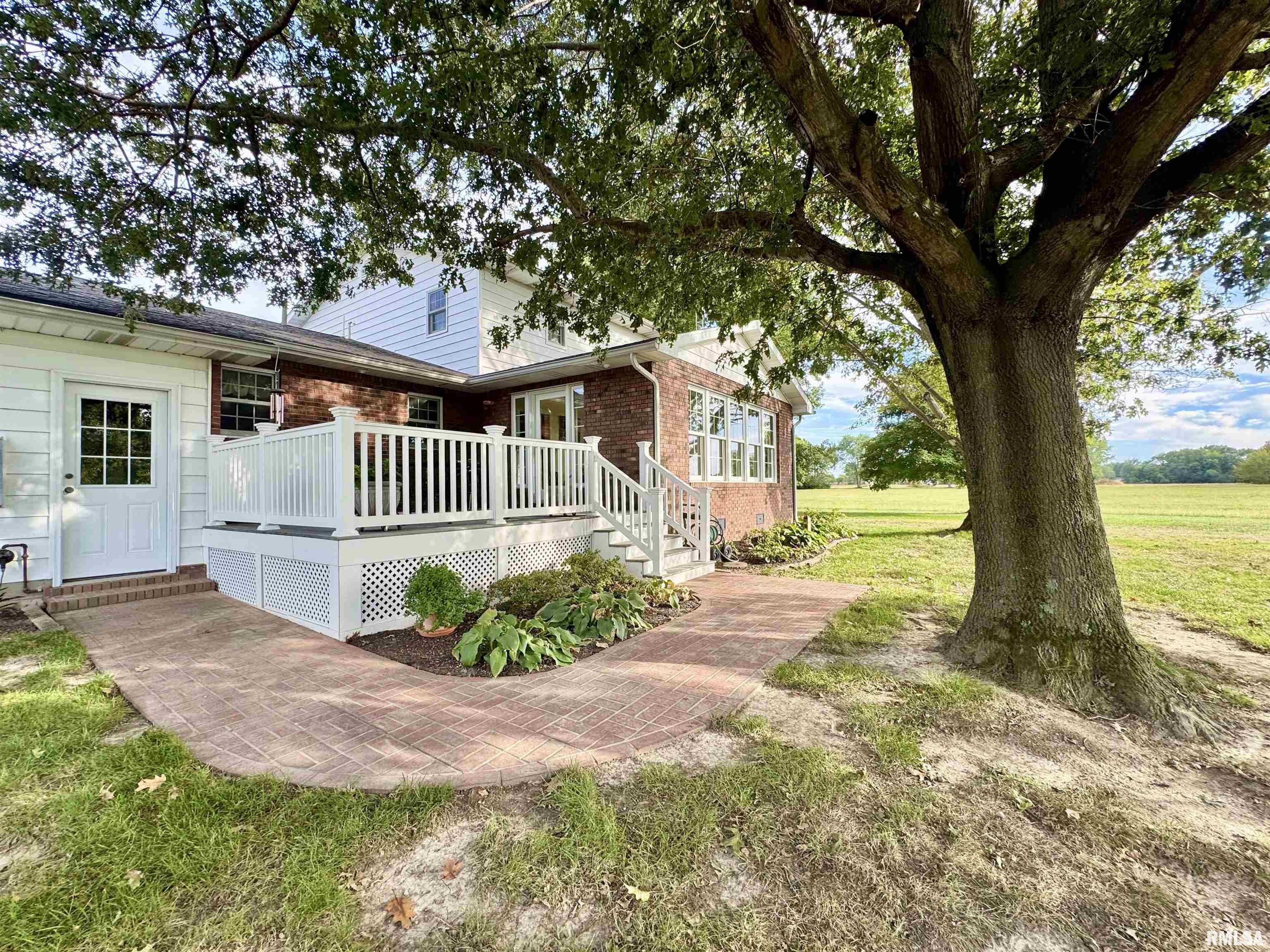 9879 Steel City Road Benton, IL 62812 - Photo 7 of 60