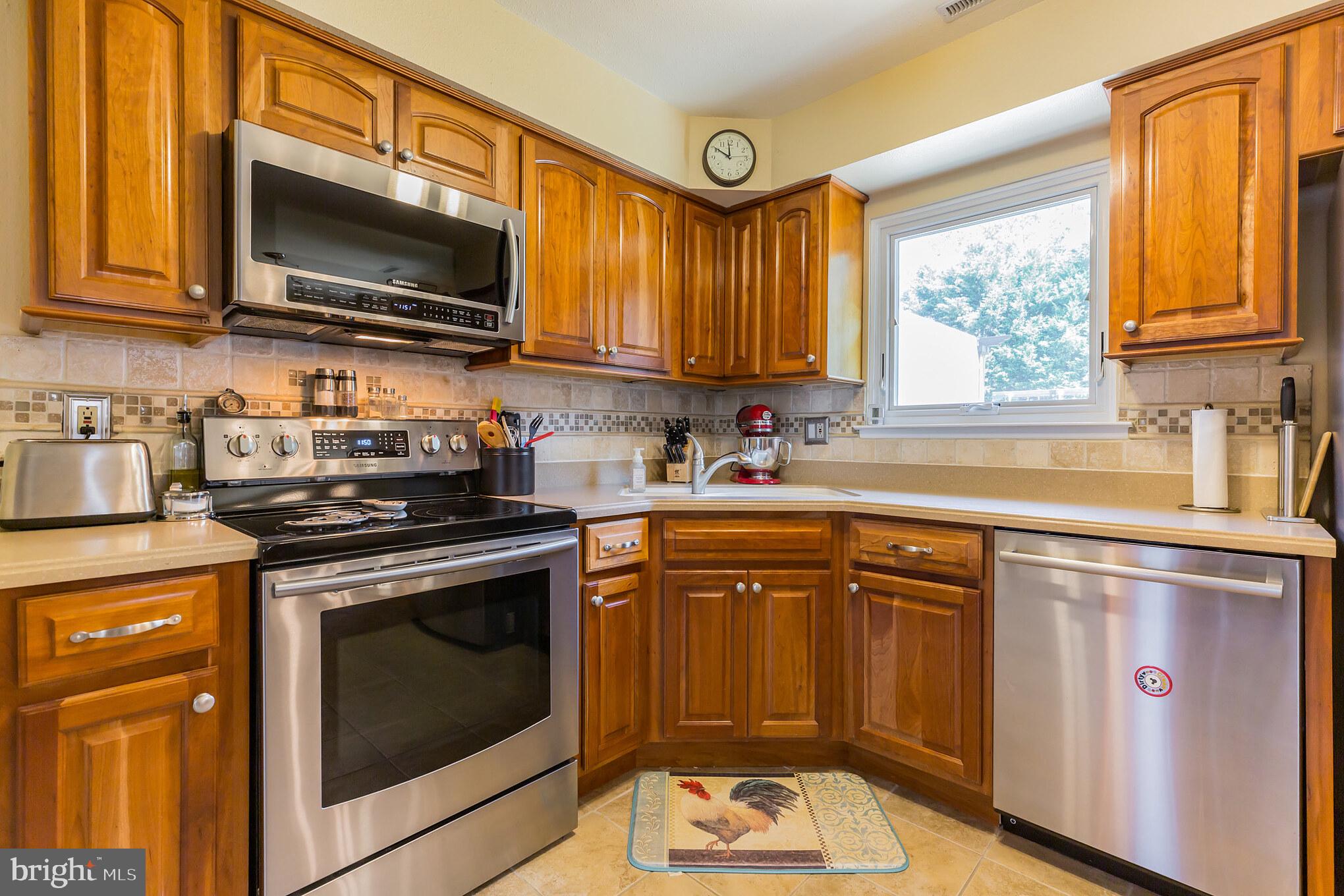 10 Pelham Road Marlton, NJ 08053 - Photo 8 of 31