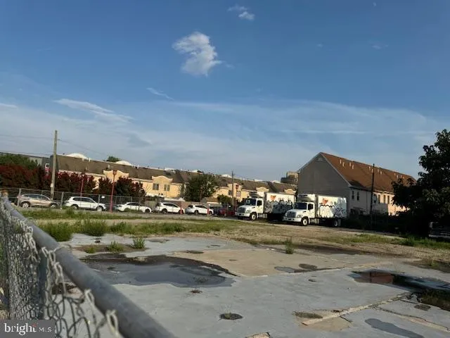 $12,000,000 | 900 Callowhill Street, Philadelphia, PA 19123