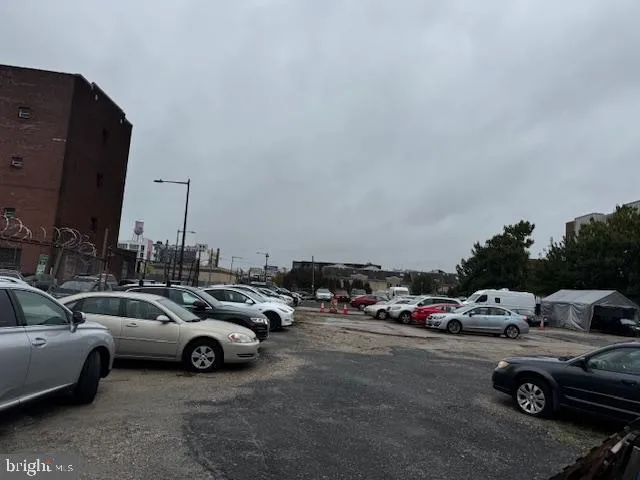 $12,000,000 | 900 Callowhill Street, Philadelphia, PA 19123