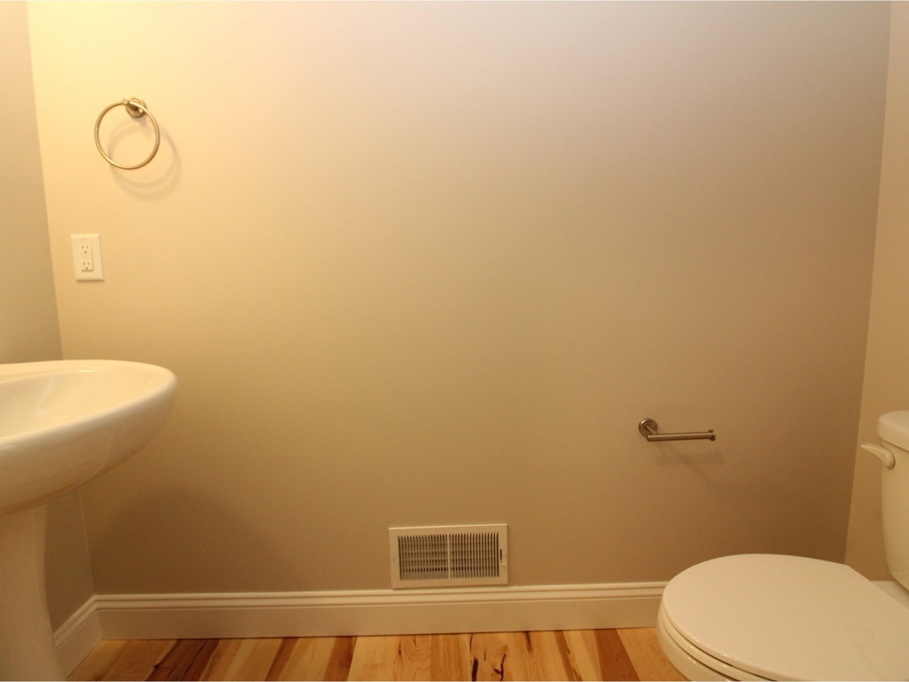 315 Obrien Farm Road South Burlington, VT 05403 - Photo 18 of 24 Gallery Image 18