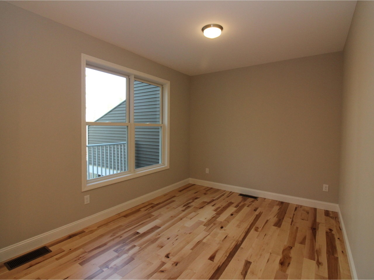 315 Obrien Farm Road South Burlington, VT 05403 - Photo 8 of 24 Gallery Image 8