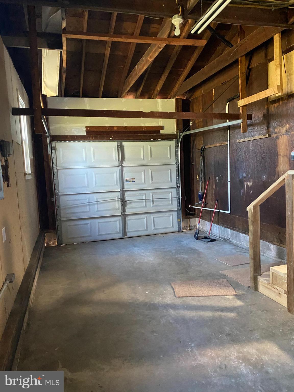 25539 Thomas Street Milton, DE 19968 - Photo 19 of 24 garage