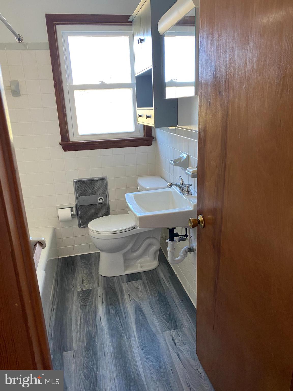 25539 Thomas Street Milton, DE 19968 - Photo 21 of 24 main bath