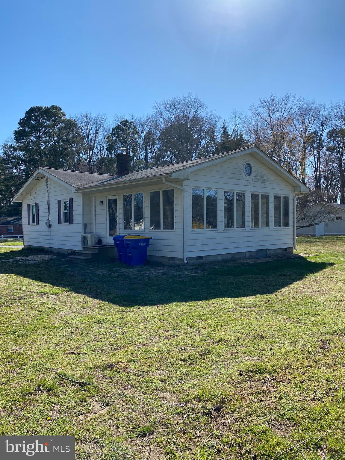 25539 Thomas Street Milton, DE 19968 - Photo 3 of 24 picture of huge Florida/Family room