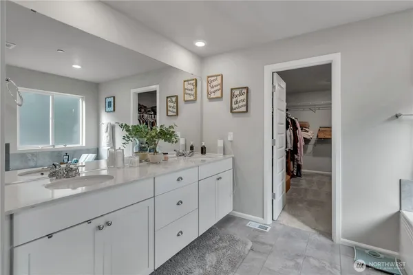 $690,000 | 1226 Baker Hts Loop, Bremerton, WA 98312