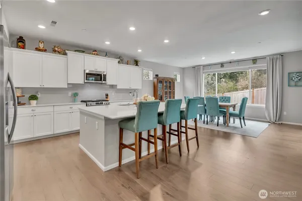 $690,000 | 1226 Baker Hts Loop, Bremerton, WA 98312