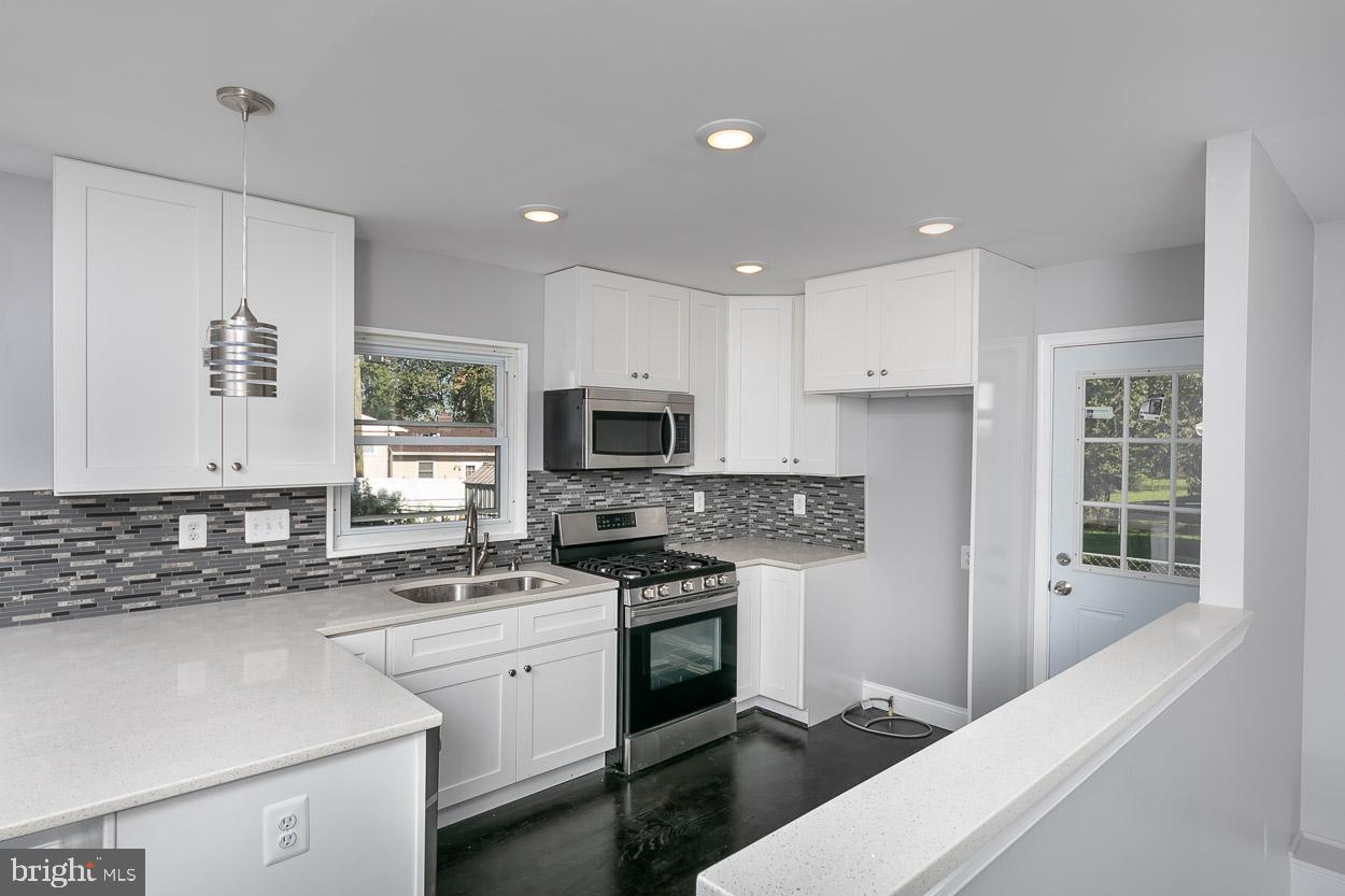 1004 Crosby Road Baltimore, MD 21228 - Photo 11 of 30