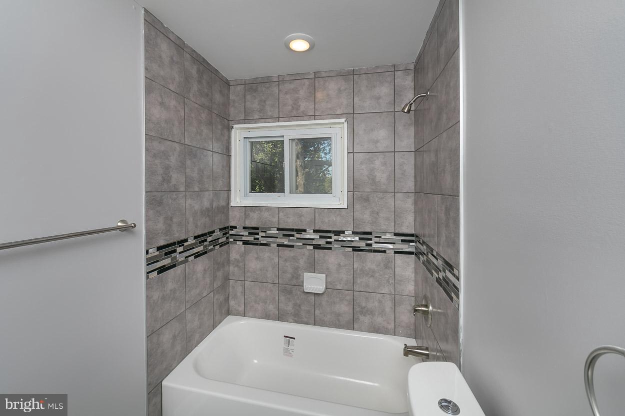 1004 Crosby Road Baltimore, MD 21228 - Photo 16 of 30