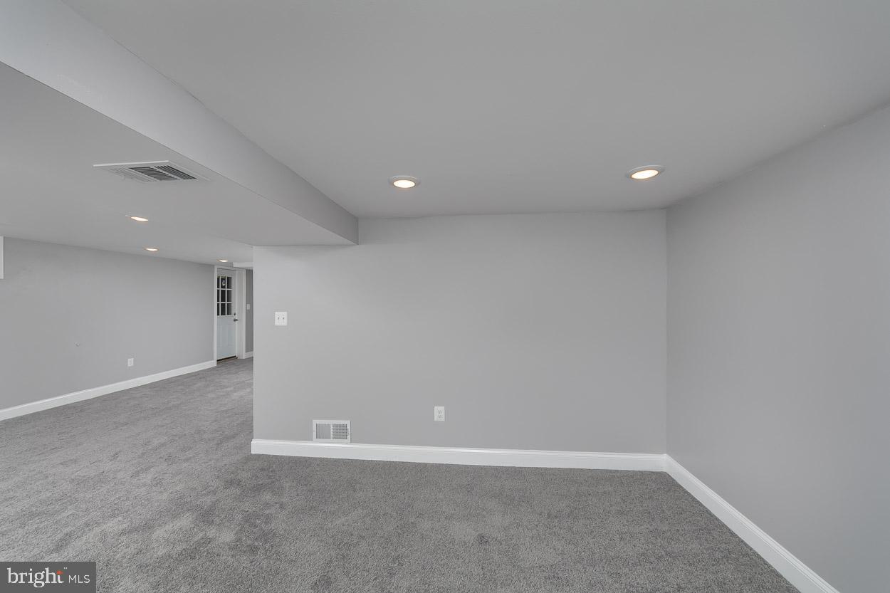 1004 Crosby Road Baltimore, MD 21228 - Photo 24 of 30