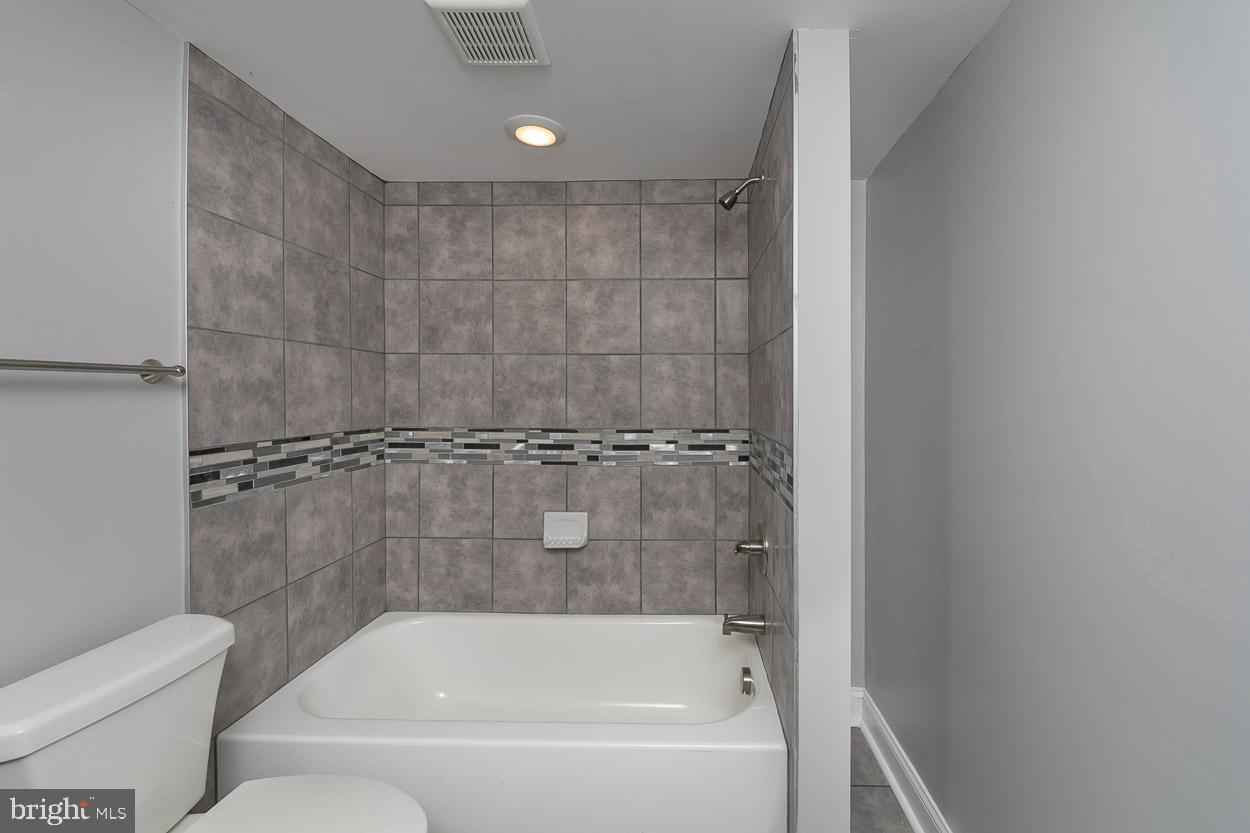 1004 Crosby Road Baltimore, MD 21228 - Photo 27 of 30