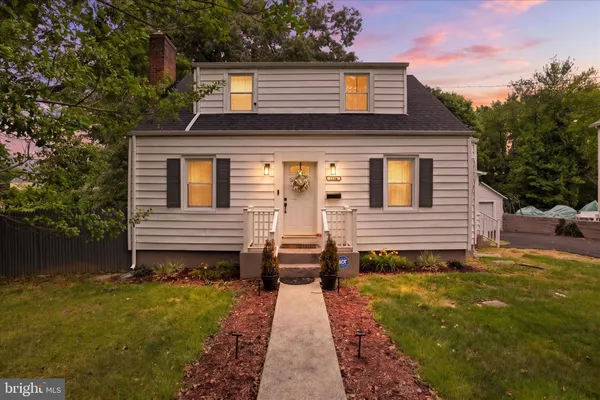 $429,704 | 6704 Boxwood Drive, Suitland, MD 20746