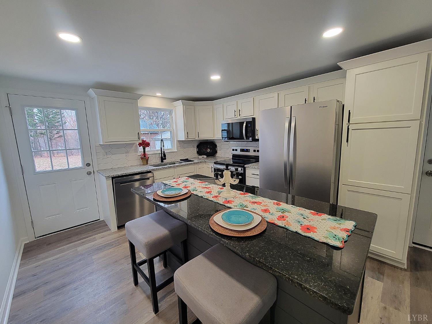 1550 Wards Road Altavista, VA 24517 - Photo 7 of 45 Gallery Image 7