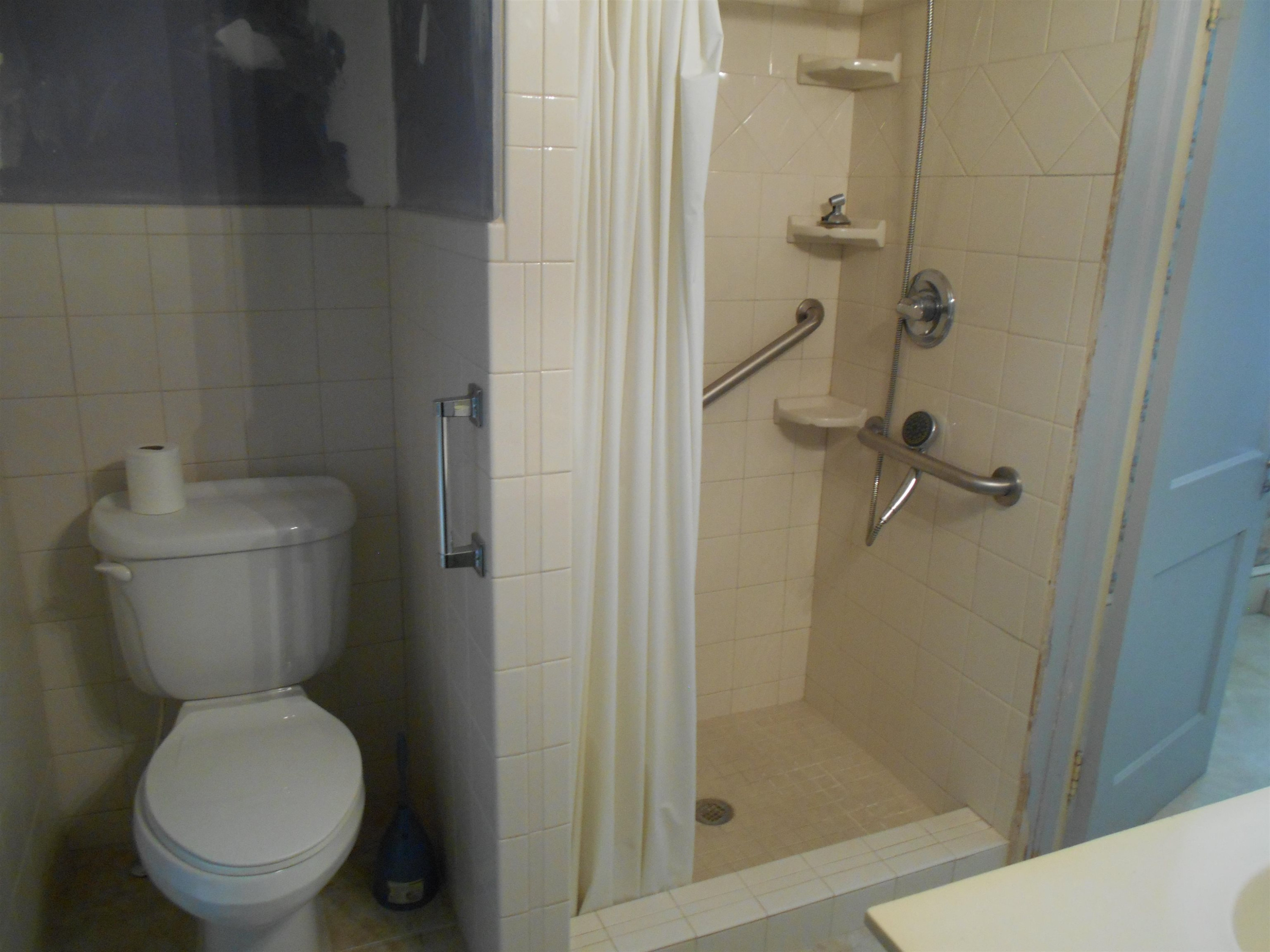 528 Leasburg Road Roxboro, NC 27573 - Photo 11 of 17 Photo 11
