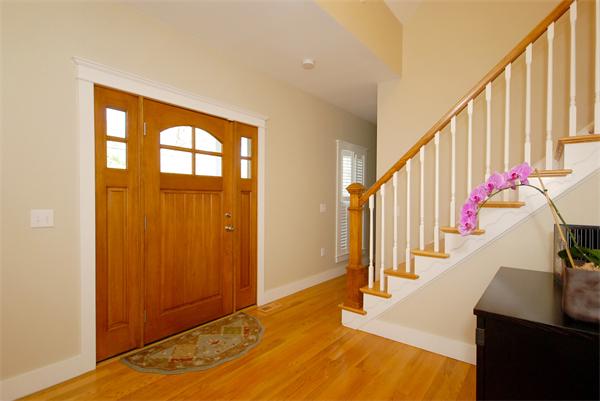 91 Maple Street Lexington, MA 02420 - Photo 3 of 25 Gallery Image 3