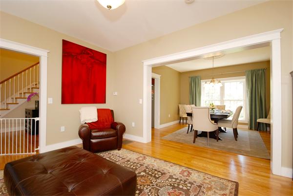 91 Maple Street Lexington, MA 02420 - Photo 6 of 25 Gallery Image 6