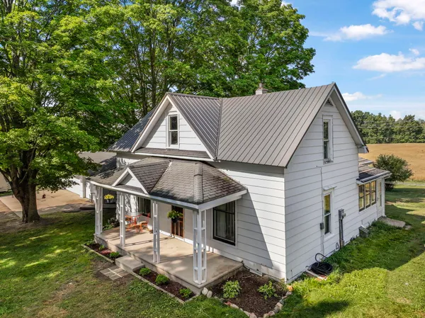 $300,000 | 11470 South 39 Road, Cadillac, MI 49601