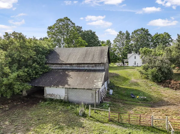 $300,000 | 11470 South 39 Road, Cadillac, MI 49601