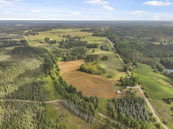 $300,000 | 11470 South 39 Road, Cadillac, MI 49601